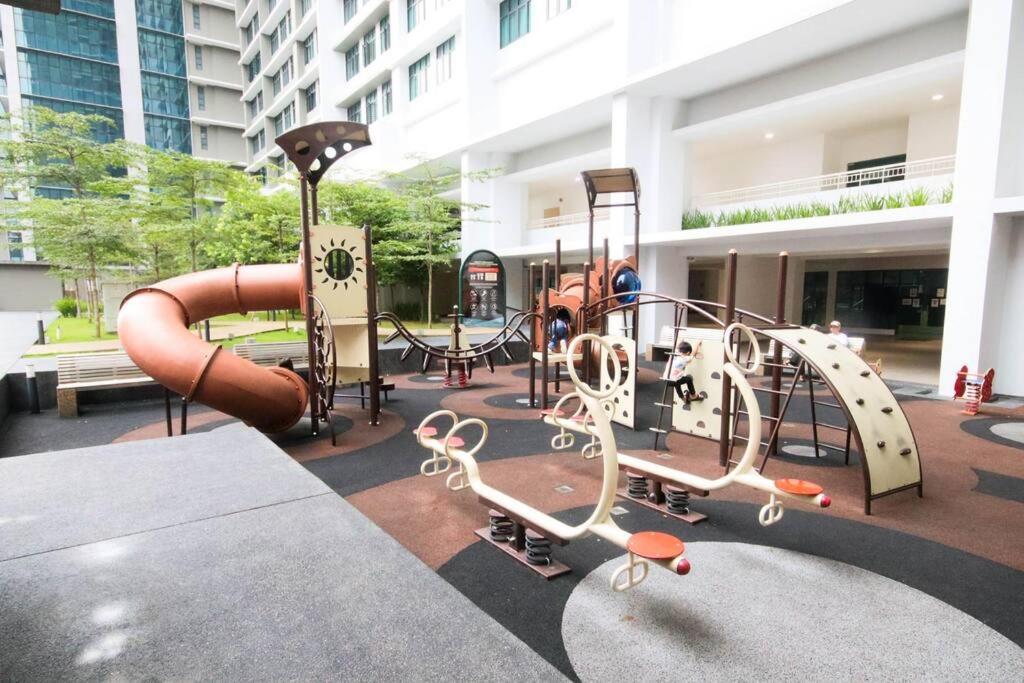 Legasi Kampung Baru By Airhost Apartment Kuala Lumpur Exterior foto